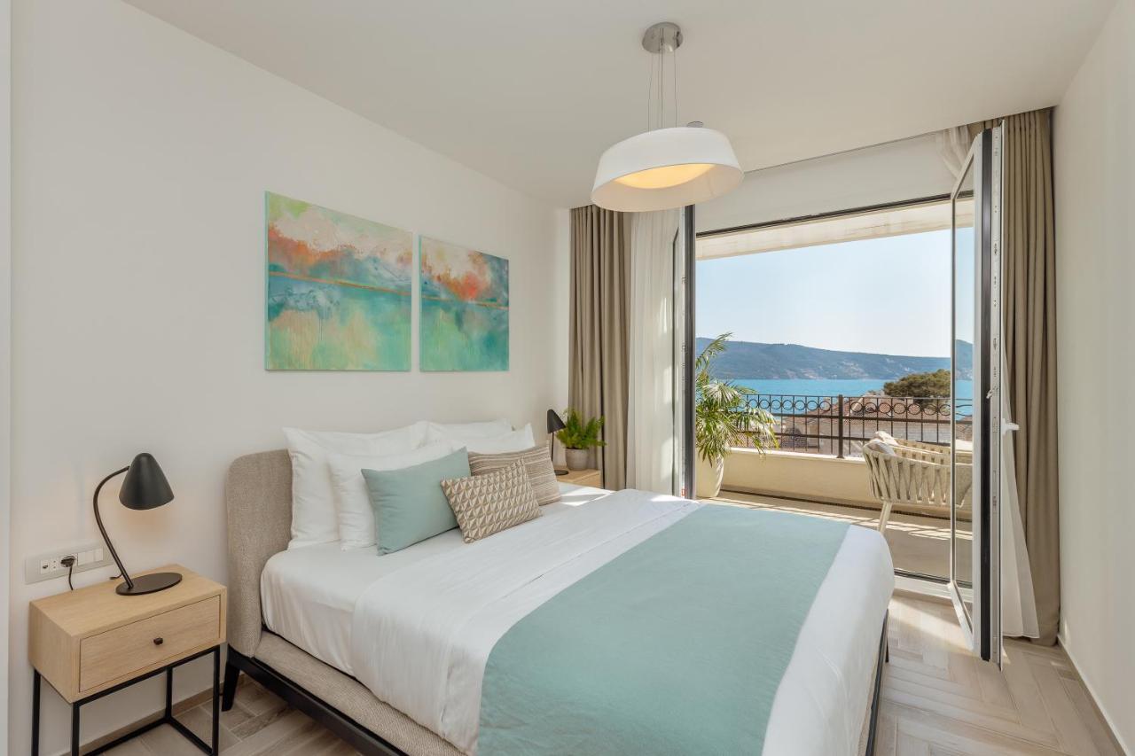 One-Bedroom Apartment with Sea View - Residential Building
